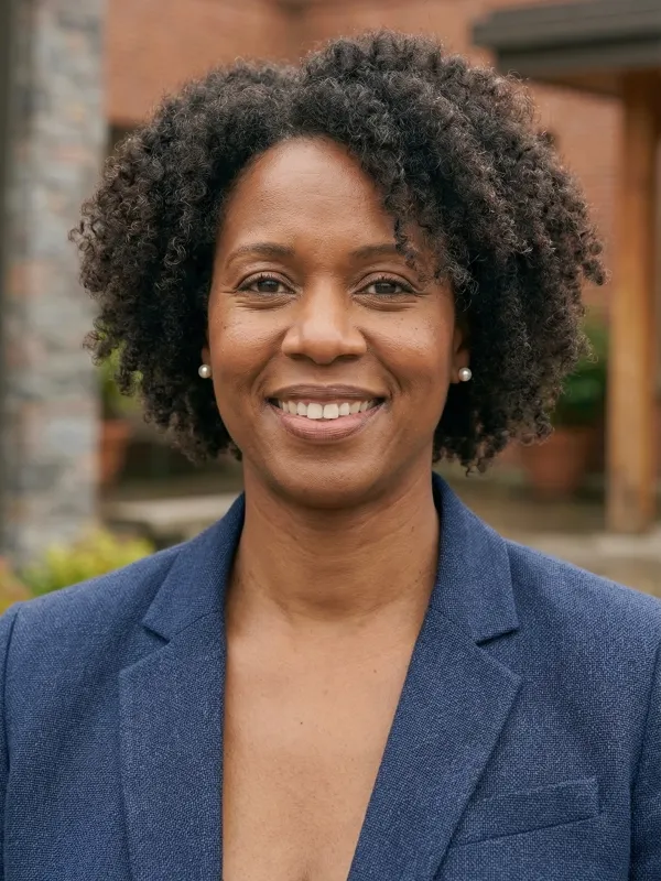 Dr. Sarah Williams headshot