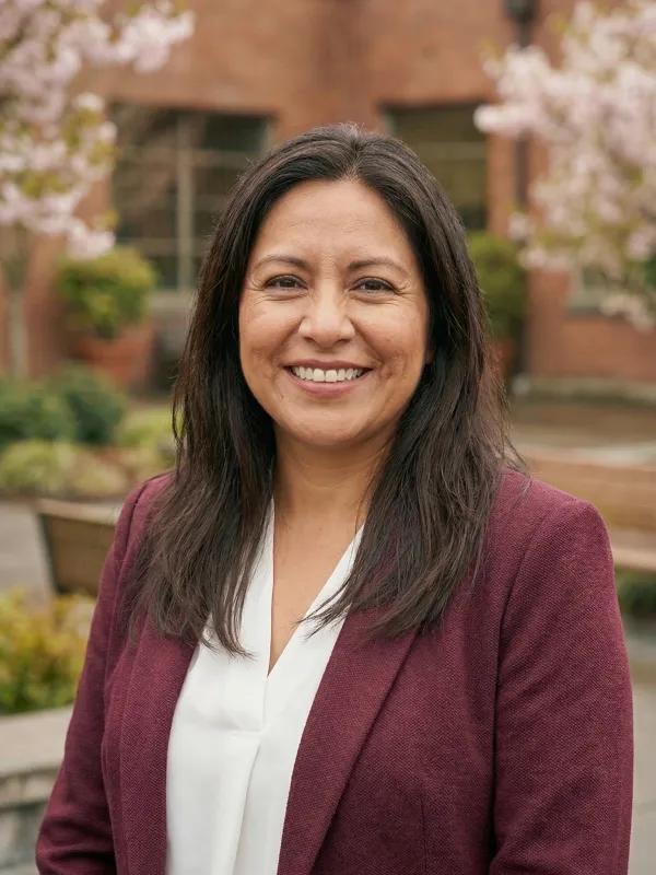 Dr. Lisa Martinez headshot